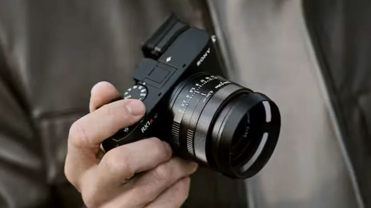 دوربین کامپکت فول‌فریم Sony RX1R III
