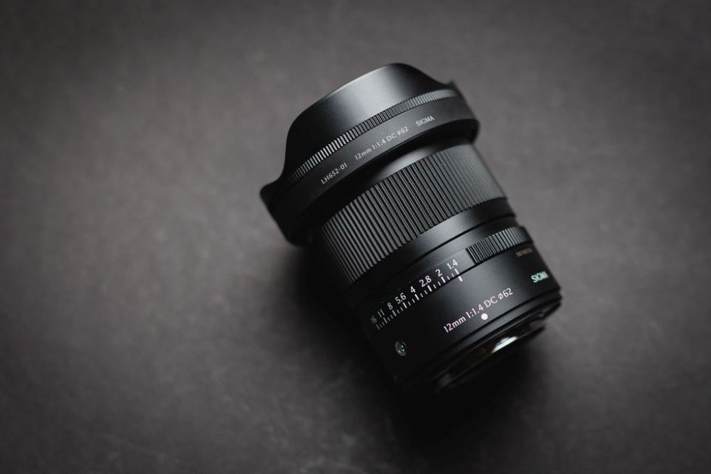 لنز سیگما Sigma 12mm f/1.4 DC Contemporary