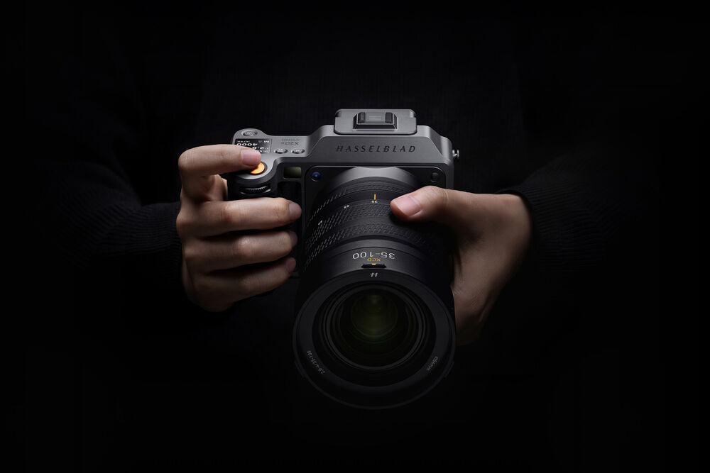 دوربین بدون آینه مدیوم فرمت Hasselblad X2D II 100C
