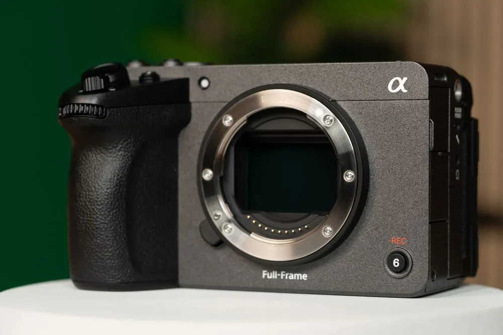 دوربین سینمایی Sony FX5